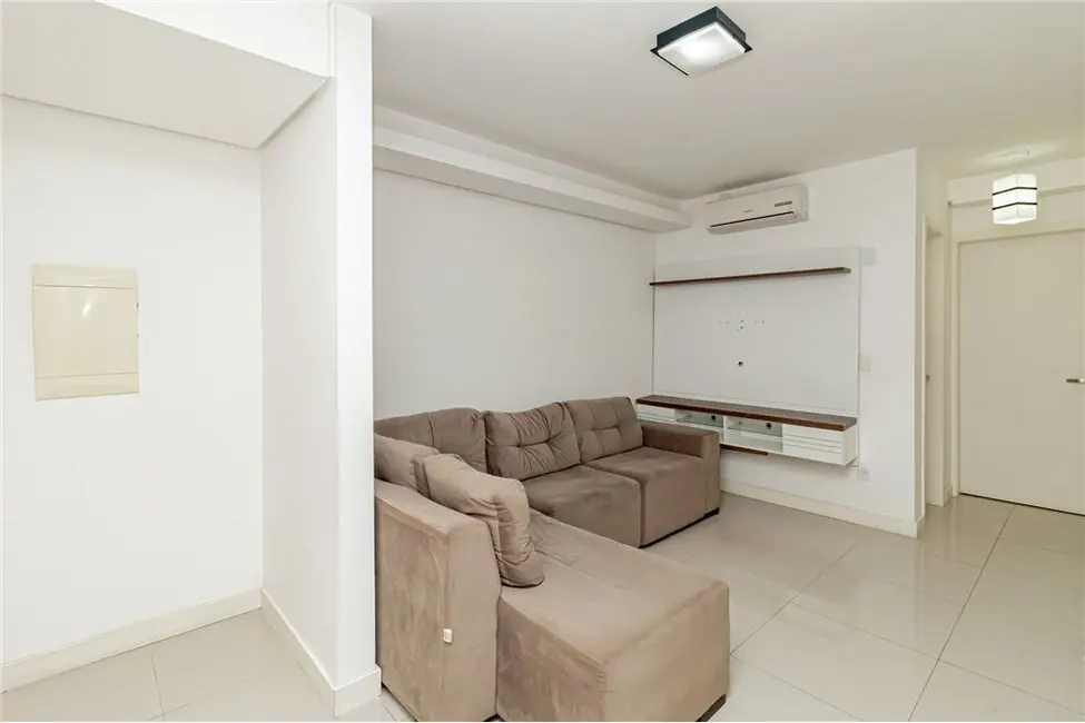 Foto 3 de Apartamento com 2 quartos à venda, 69m2 em Tristeza, Porto Alegre - RS