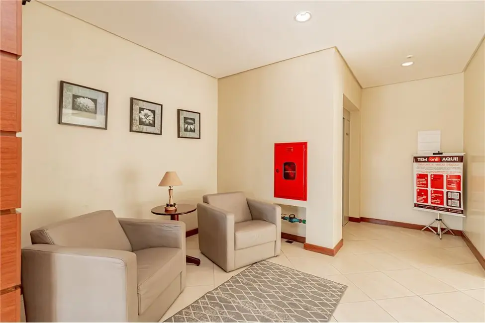 Foto 2 de Apartamento com 3 quartos à venda, 88m2 em Jardim Sabará, Porto Alegre - RS