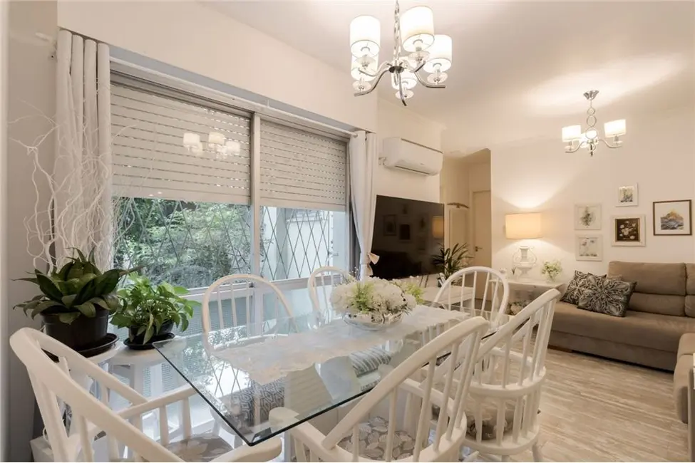 Foto 2 de Apartamento com 2 quartos à venda, 75m2 em Petrópolis, Porto Alegre - RS