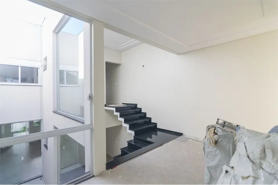 Casa com 3 quartos à venda, 200m2 em Campestre, Santo Andre - SP - imagem 1 Foto 1 de Casa com 3 quartos à venda, 200m2 em Campestre, Santo Andre - SP