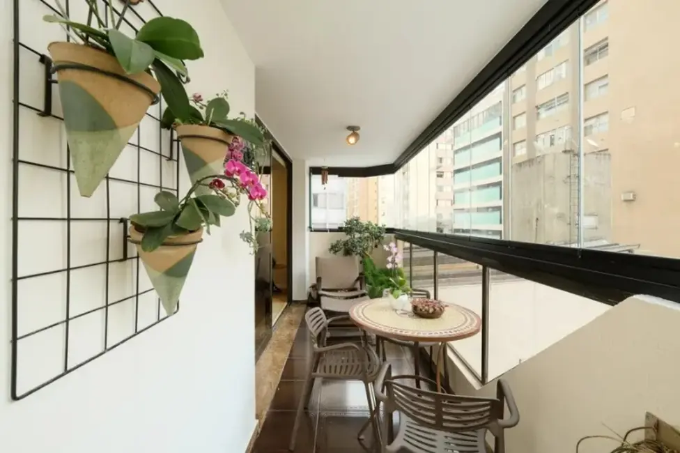 Foto 2 de Apartamento com 4 quartos à venda, 209m2 em Santa Cecília, São Paulo - SP
