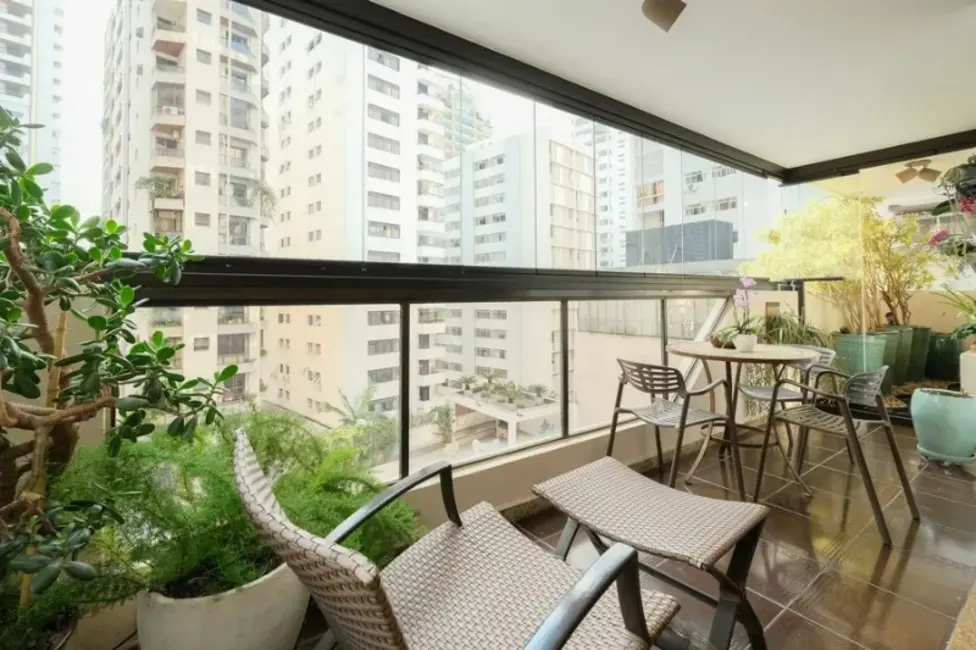 Apartamento com 4 quartos à venda, 209m2 em Santa Cecília, São Paulo - SP - imagem 8 Foto 8 de Apartamento com 4 quartos à venda, 209m2 em Santa Cecília, São Paulo - SP
