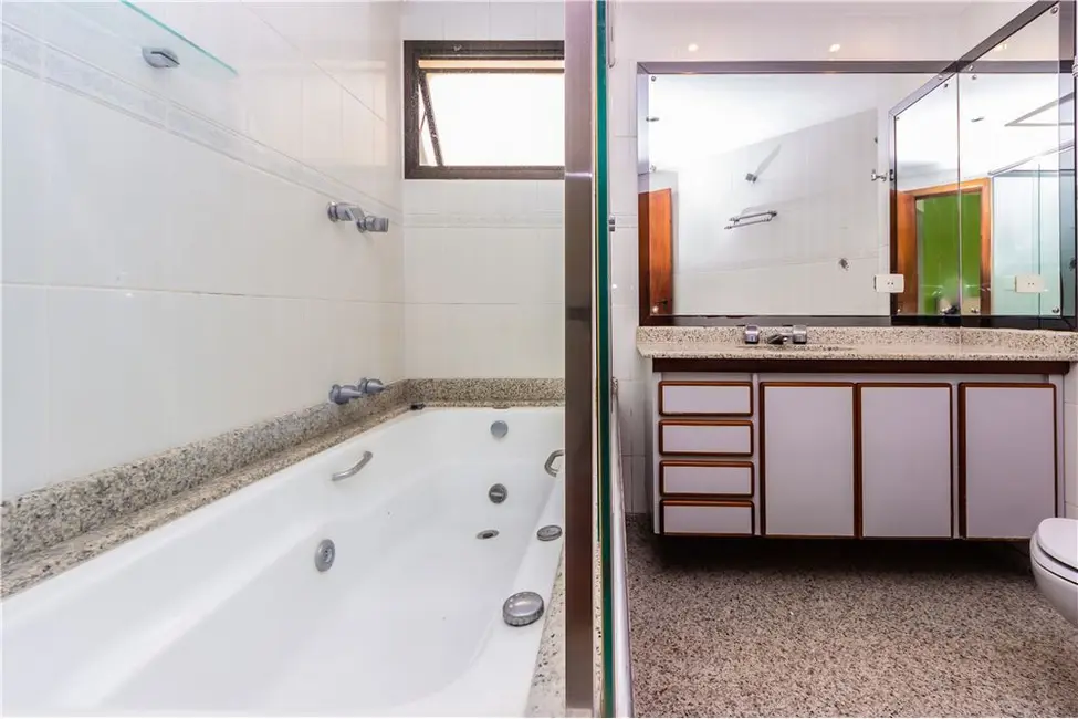 Foto 9 de Apartamento com 3 quartos à venda, 112m2 em Vila Bertioga, São Paulo - SP