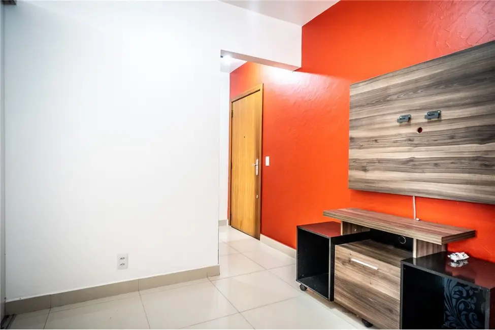 Apartamento com 2 quartos à venda, 42m2 em Santo Antônio, Porto Alegre - RS - imagem 8 Foto 8 de Apartamento com 2 quartos à venda, 42m2 em Santo Antônio, Porto Alegre - RS