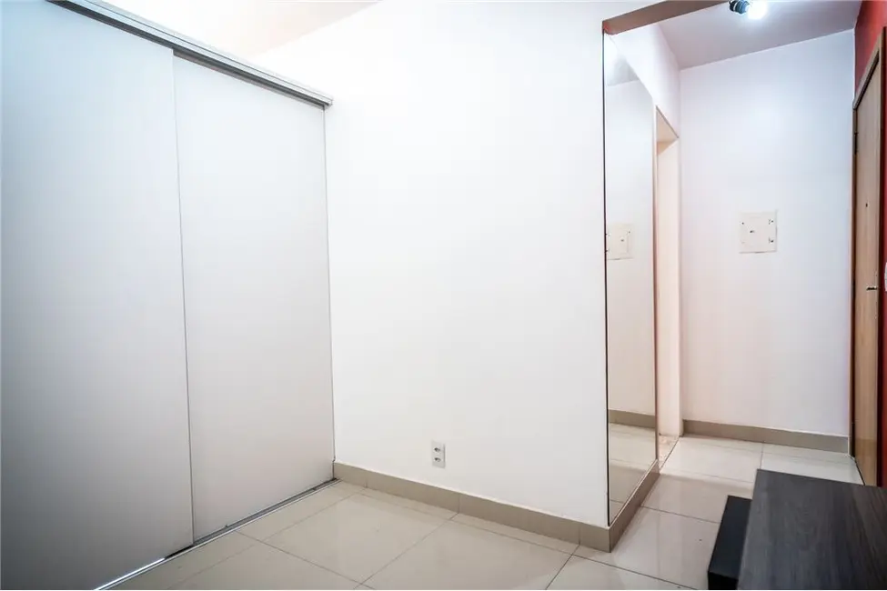 Apartamento com 2 quartos à venda, 42m2 em Santo Antônio, Porto Alegre - RS - imagem 7 Foto 7 de Apartamento com 2 quartos à venda, 42m2 em Santo Antônio, Porto Alegre - RS