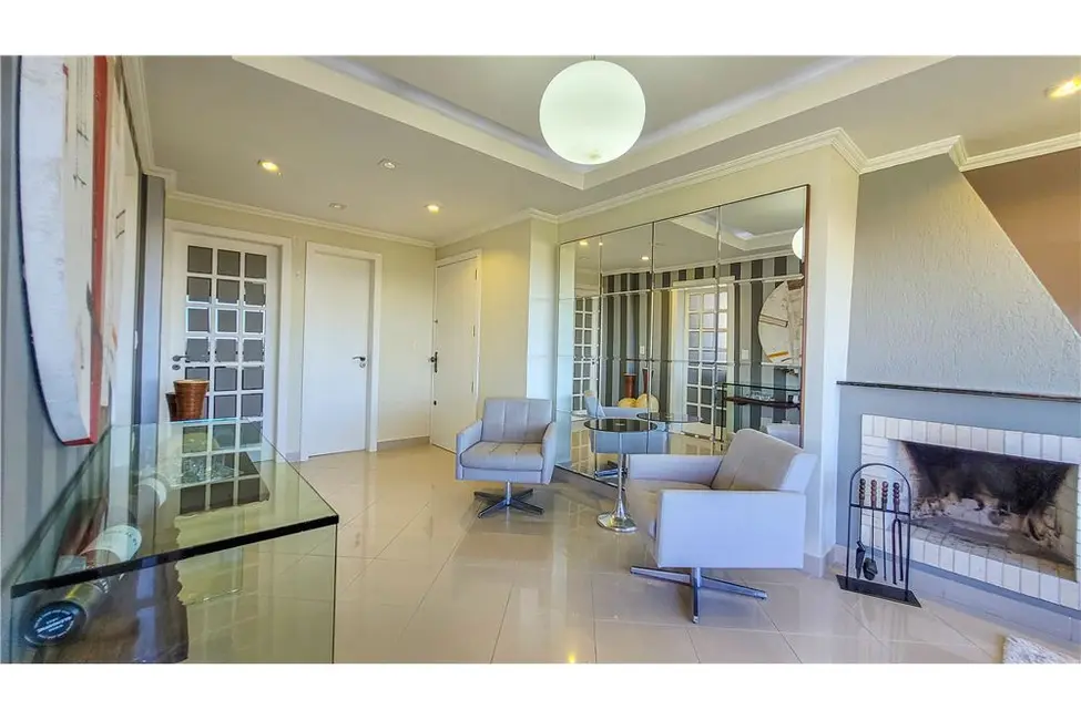 Apartamento com 3 quartos à venda, 106m2 em Porto Alegre - RS - imagem 7 Foto 7 de Apartamento com 3 quartos à venda, 106m2 em Porto Alegre - RS