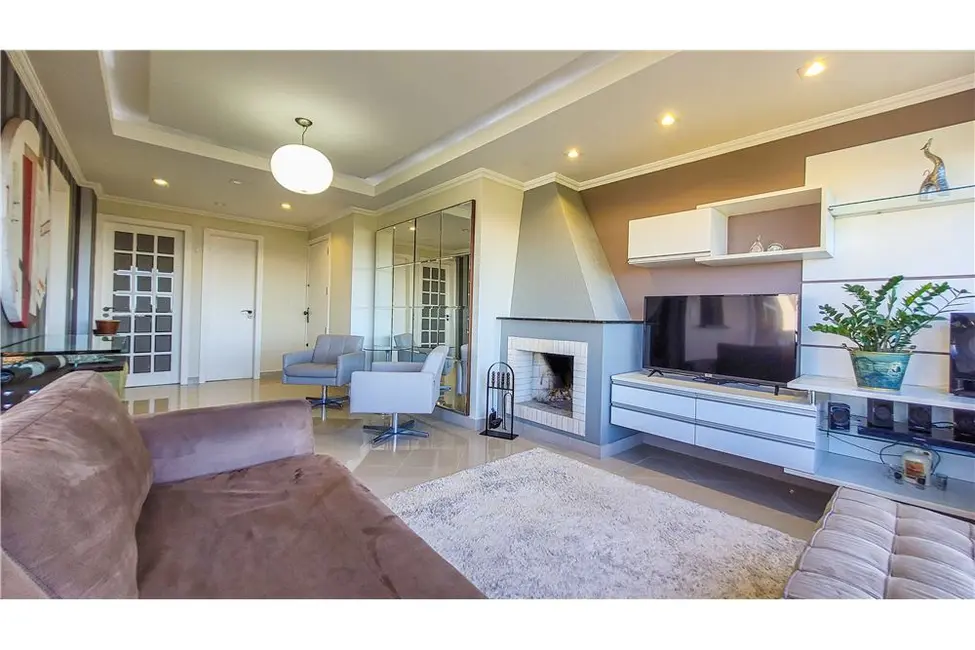 Apartamento com 3 quartos à venda, 106m2 em Porto Alegre - RS - imagem 8 Foto 8 de Apartamento com 3 quartos à venda, 106m2 em Porto Alegre - RS