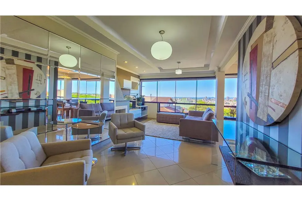 Apartamento com 3 quartos à venda, 106m2 em Porto Alegre - RS - imagem 6 Foto 6 de Apartamento com 3 quartos à venda, 106m2 em Porto Alegre - RS