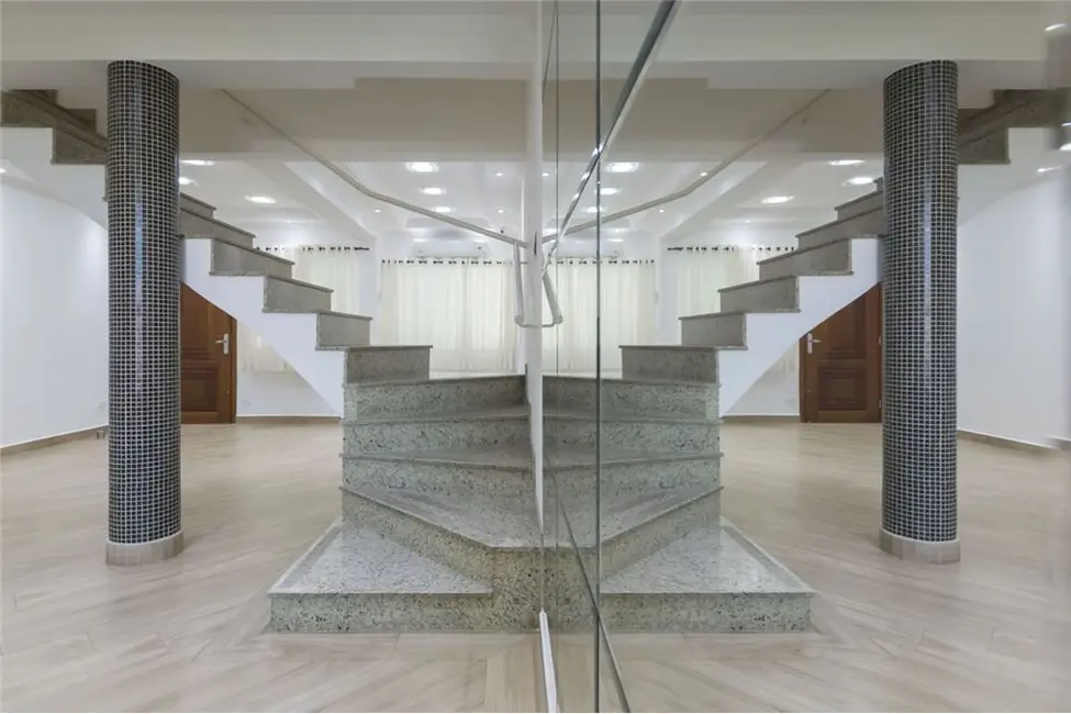 Casa com 3 quartos à venda, 270m2 em Cambuci, São Paulo - SP - imagem 4 Foto 4 de Casa com 3 quartos à venda, 270m2 em Cambuci, São Paulo - SP