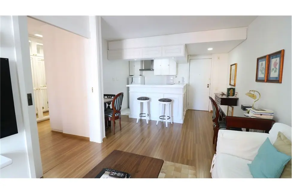 Foto 2 de Apartamento com 1 quarto à venda, 58m2 em Cerqueira César, São Paulo - SP