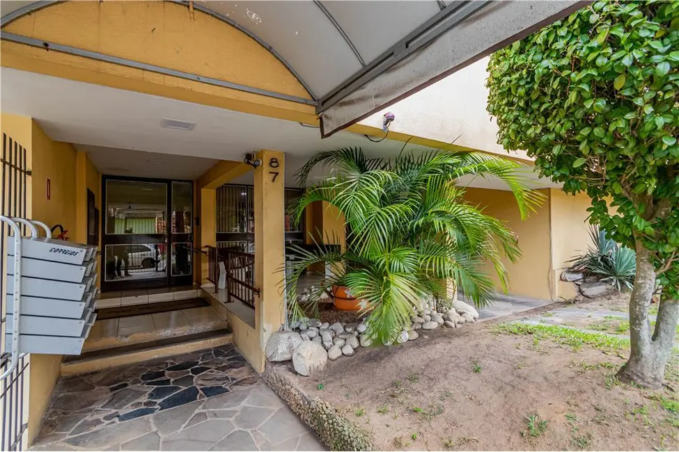 Cobertura com 2 quartos à venda, 114m2 em Vila Ipiranga, Porto Alegre - RS - imagem 3 Foto 3 de Cobertura com 2 quartos à venda, 114m2 em Vila Ipiranga, Porto Alegre - RS