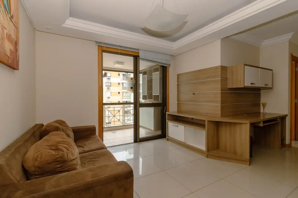 Apartamento com 3 quartos à venda, 83m2 em Passo da Areia, Porto Alegre - RS - imagem 3 Foto 3 de Apartamento com 3 quartos à venda, 83m2 em Passo da Areia, Porto Alegre - RS