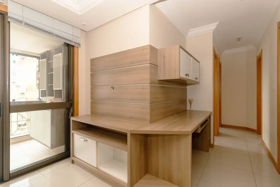 Apartamento com 3 quartos à venda, 83m2 em Passo da Areia, Porto Alegre - RS - imagem 4 Foto 4 de Apartamento com 3 quartos à venda, 83m2 em Passo da Areia, Porto Alegre - RS