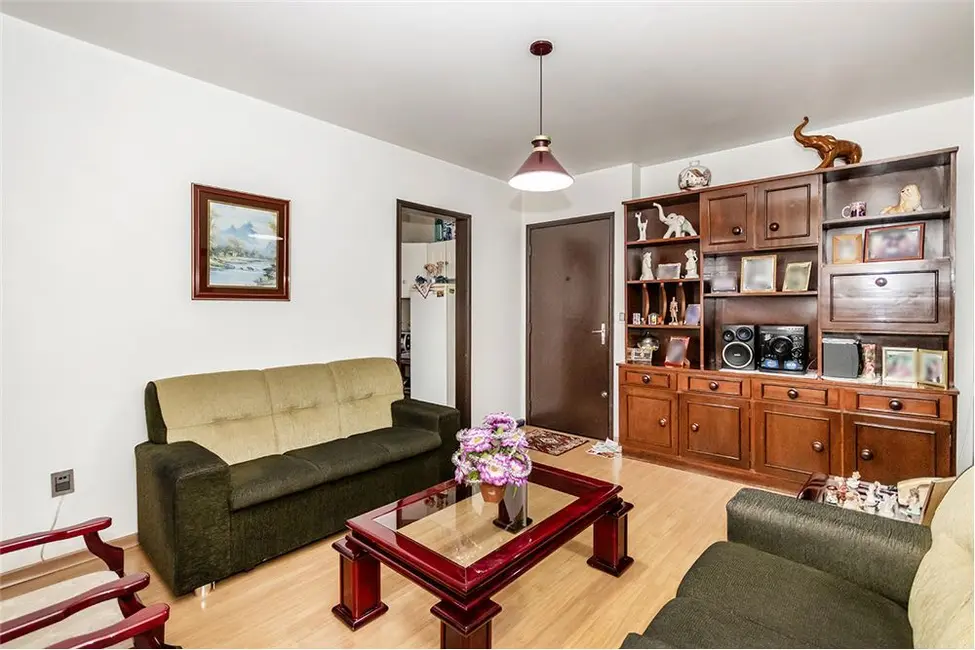 Apartamento com 3 quartos à venda, 79m2 em Vila Ipiranga, Porto Alegre - RS - imagem 3 Foto 3 de Apartamento com 3 quartos à venda, 79m2 em Vila Ipiranga, Porto Alegre - RS