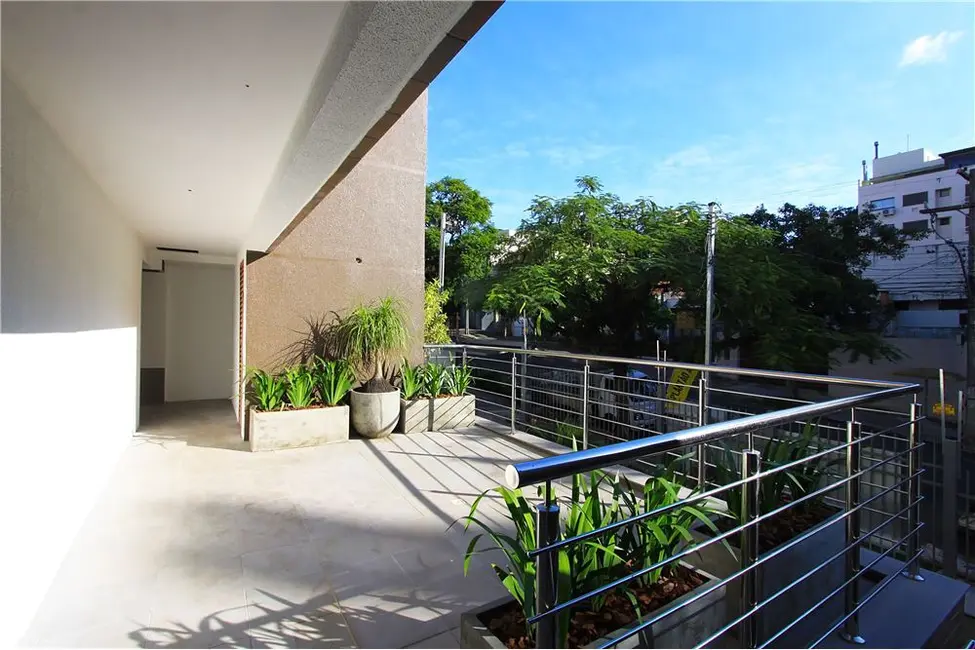 Foto 2 de Apartamento com 2 quartos à venda, 83m2 em Higienópolis, Porto Alegre - RS