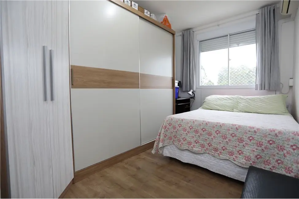 Foto 5 de Apartamento com 2 quartos à venda, 48m2 em Jardim Itu, Porto Alegre - RS