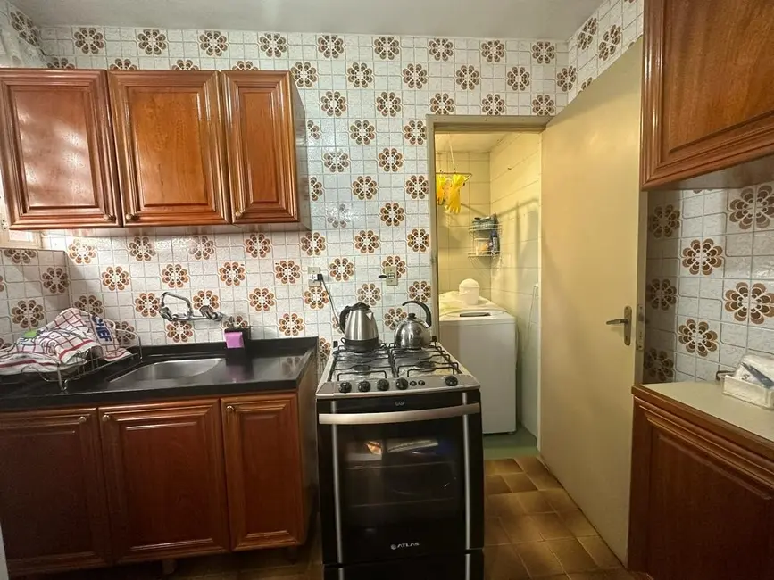 Apartamento com 3 quartos à venda, 78m2 em Menino Deus, Porto Alegre - RS - imagem 8 Foto 8 de Apartamento com 3 quartos à venda, 78m2 em Menino Deus, Porto Alegre - RS