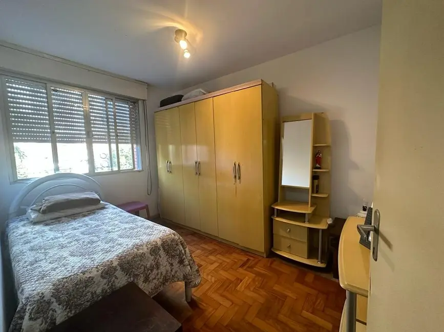 Apartamento com 3 quartos à venda, 78m2 em Menino Deus, Porto Alegre - RS - imagem 6 Foto 6 de Apartamento com 3 quartos à venda, 78m2 em Menino Deus, Porto Alegre - RS