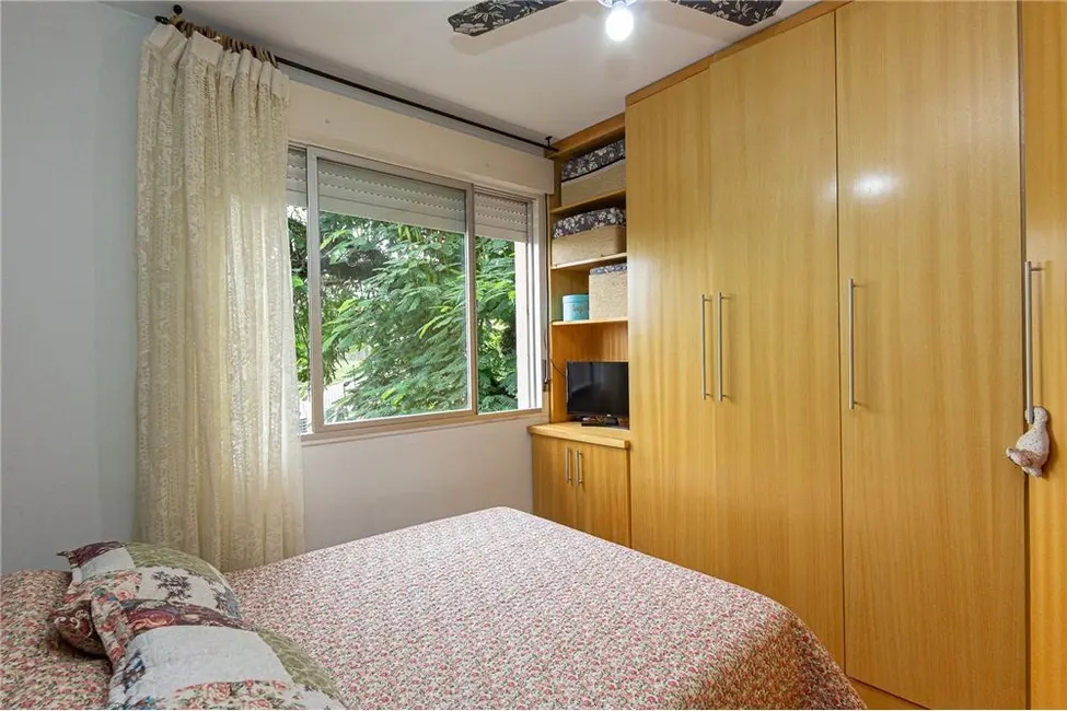 Foto 8 de Apartamento com 3 quartos à venda, 72m2 em Cristal, Porto Alegre - RS