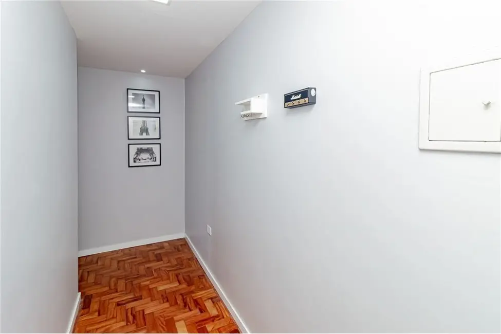 Foto 3 de Apartamento com 2 quartos à venda, 67m2 em São João, Porto Alegre - RS