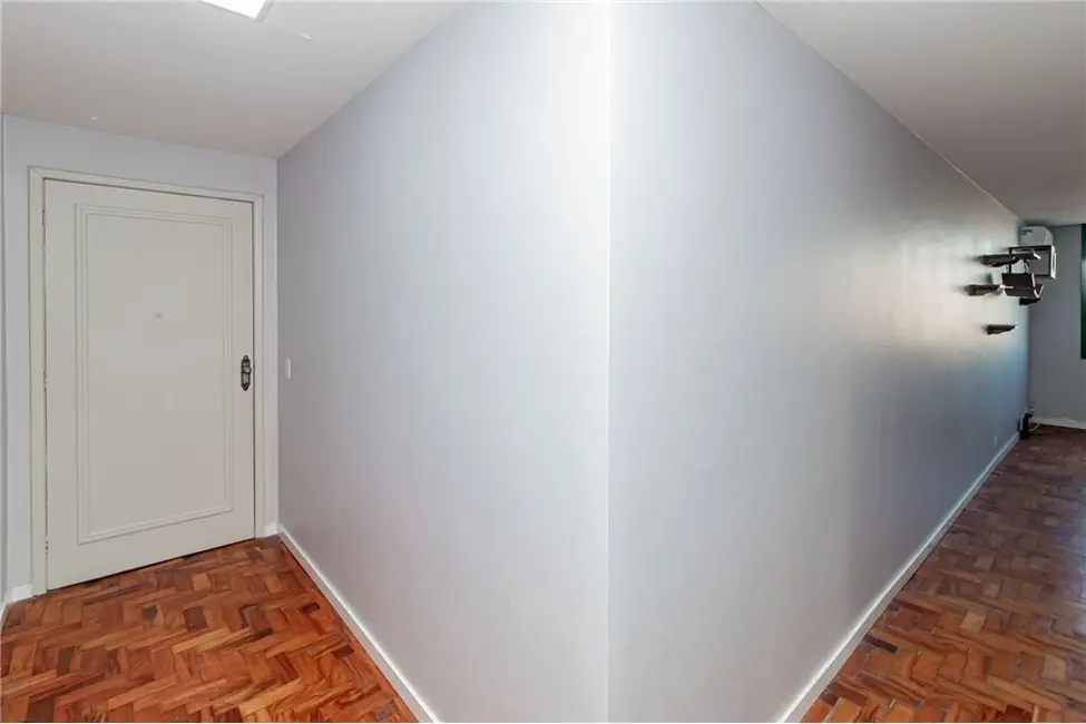 Foto 2 de Apartamento com 2 quartos à venda, 67m2 em São João, Porto Alegre - RS