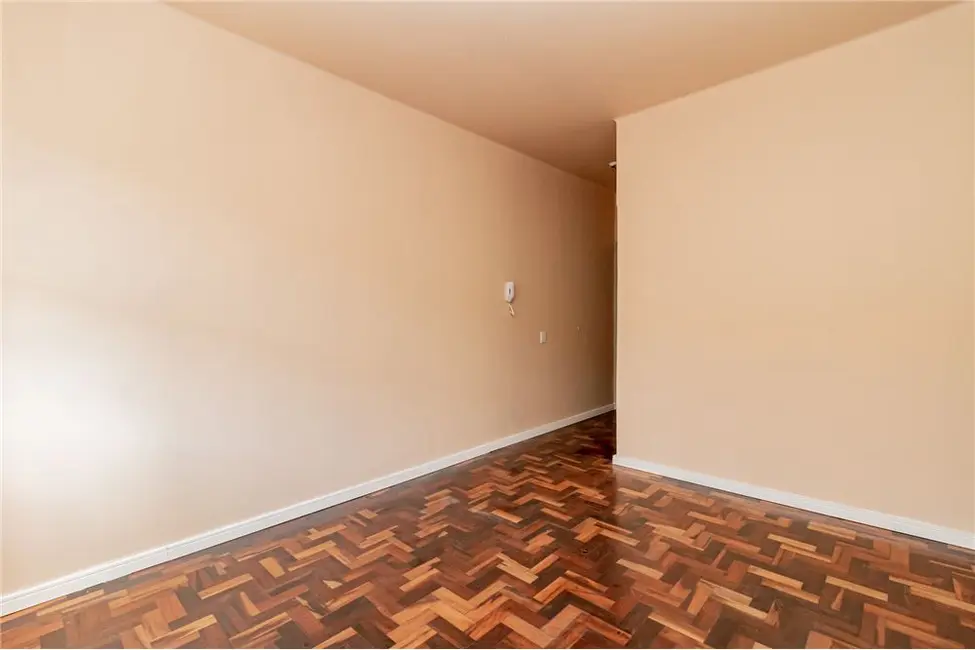 Foto 4 de Apartamento com 2 quartos à venda, 50m2 em Passo da Areia, Porto Alegre - RS