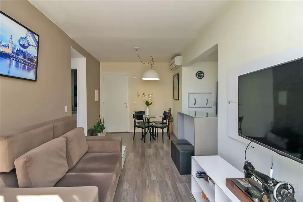 Foto 2 de Apartamento com 2 quartos à venda, 58m2 em Vila Nova, Porto Alegre - RS