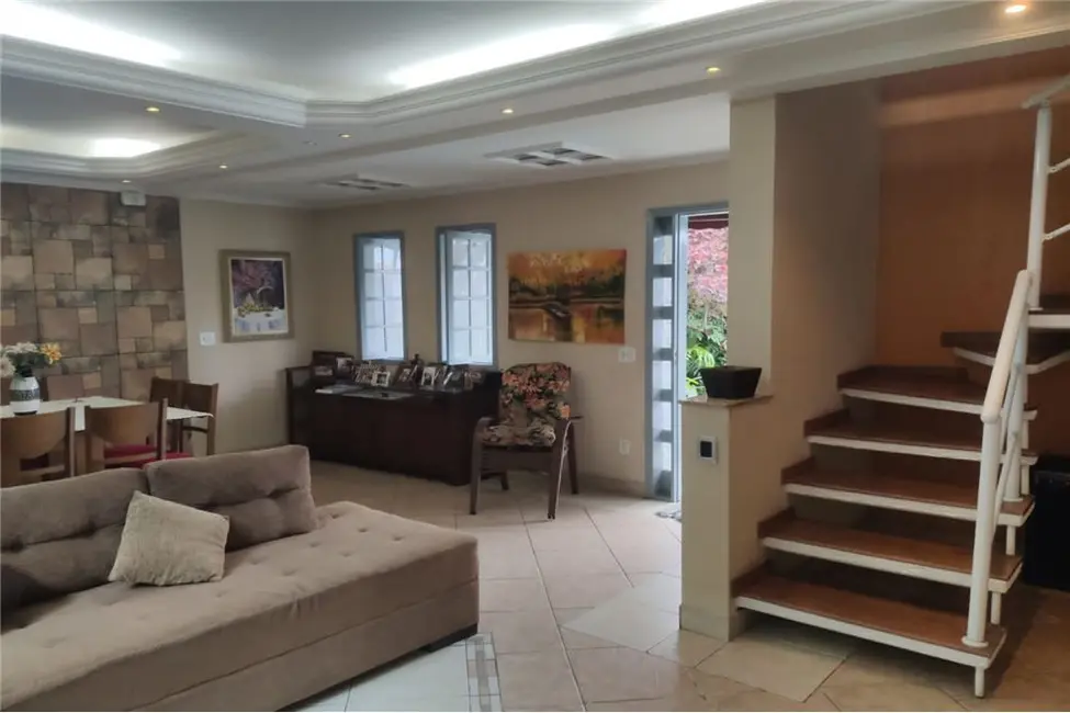 Foto 2 de Casa com 4 quartos à venda, 190m2 em Jardim Cândida, Poa - SP