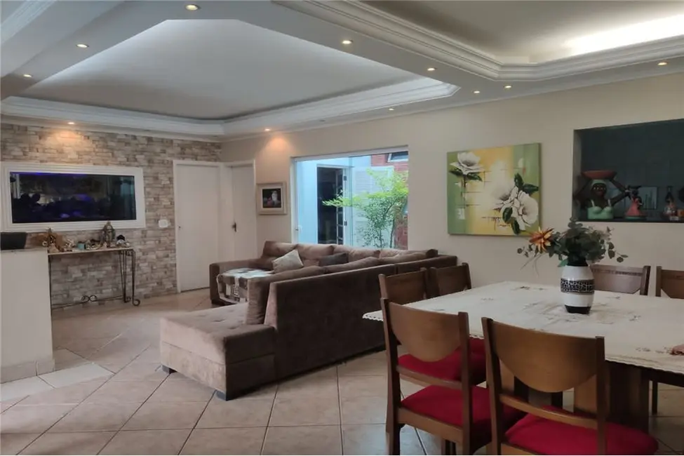 Foto 1 de Casa com 4 quartos à venda, 190m2 em Jardim Cândida, Poa - SP