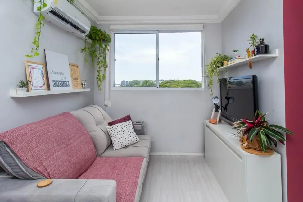 Foto 2 de Apartamento com 2 quartos à venda, 47m2 em Glória, Porto Alegre - RS