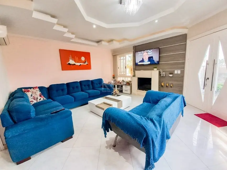 Casa com 3 quartos à venda, 230m2 em Parque da Matriz, Cachoeirinha - RS - imagem 6 Foto 6 de Casa com 3 quartos à venda, 230m2 em Parque da Matriz, Cachoeirinha - RS