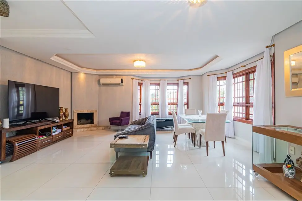 Foto 3 de Casa com 3 quartos à venda, 289m2 em Porto Alegre - RS