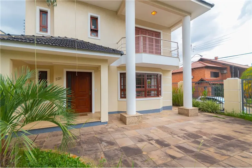 Foto 1 de Casa com 3 quartos à venda, 289m2 em Porto Alegre - RS