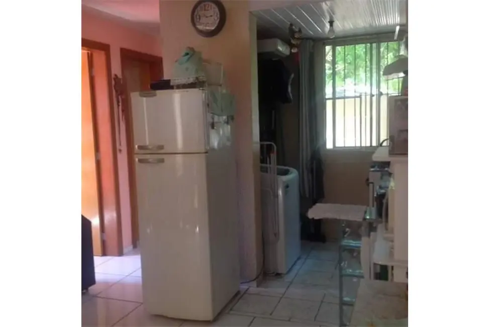 Foto 2 de Apartamento com 2 quartos à venda, 38m2 em Jardim Leopoldina, Porto Alegre - RS
