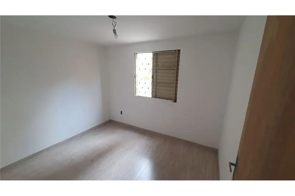 Foto 2 de Apartamento com 2 quartos à venda, 42m2 em Conjunto Residencial José Bonifácio, São Paulo - SP