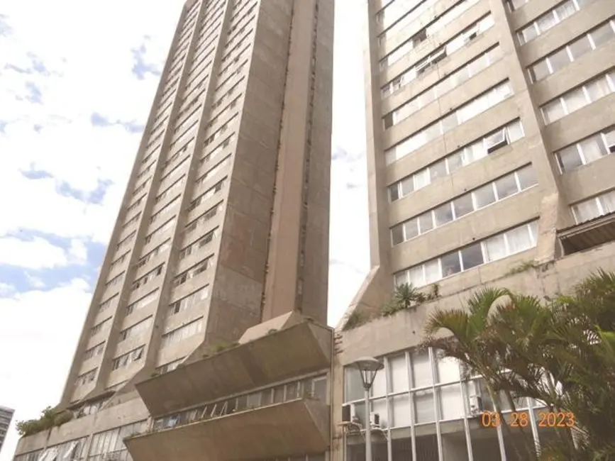 Foto 2 de Apartamento com 2 quartos à venda, 53m2 em Centro, Curitiba - PR