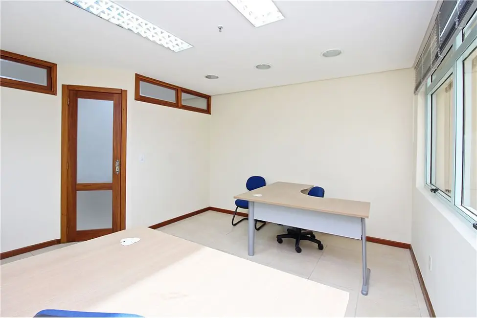 Foto 2 de Sala Comercial à venda, 44m2 em Centro Histórico, Porto Alegre - RS