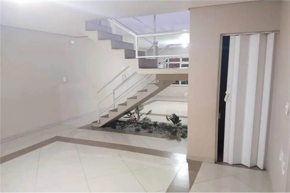 Casa com 3 quartos à venda, 250m2 em Jardim Colorado, São Paulo - SP - imagem 5 Foto 5 de Casa com 3 quartos à venda, 250m2 em Jardim Colorado, São Paulo - SP
