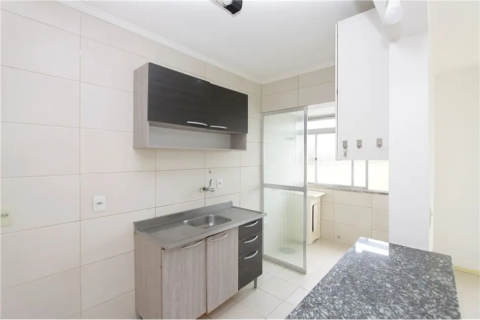 Apartamento com 2 quartos à venda, 58m2 em Santo Antônio, Porto Alegre - RS - imagem 7 Foto 7 de Apartamento com 2 quartos à venda, 58m2 em Santo Antônio, Porto Alegre - RS