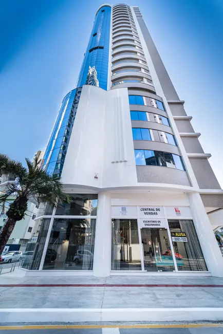 Foto 1 de Apartamento com 4 quartos à venda, 160m2 em Pioneiros, Balneario Camboriu - SC