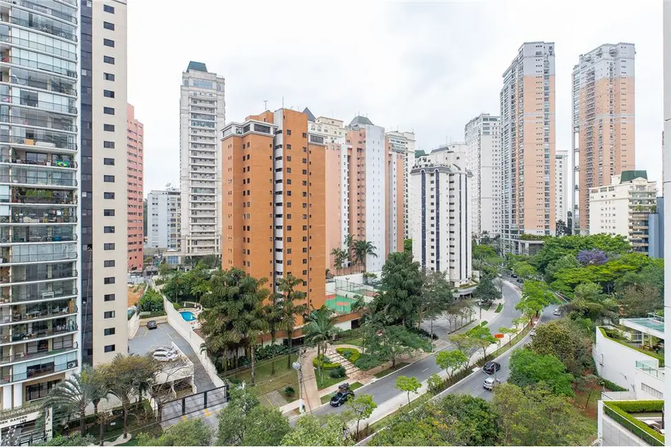Apartamento com 4 quartos à venda, 335m2 em Moema, São Paulo - SP - imagem 3 Foto 3 de Apartamento com 4 quartos à venda, 335m2 em Moema, São Paulo - SP