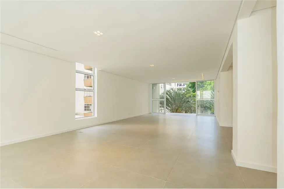 Foto 3 de Apartamento com 3 quartos à venda, 226m2 em Jardins, São Paulo - SP