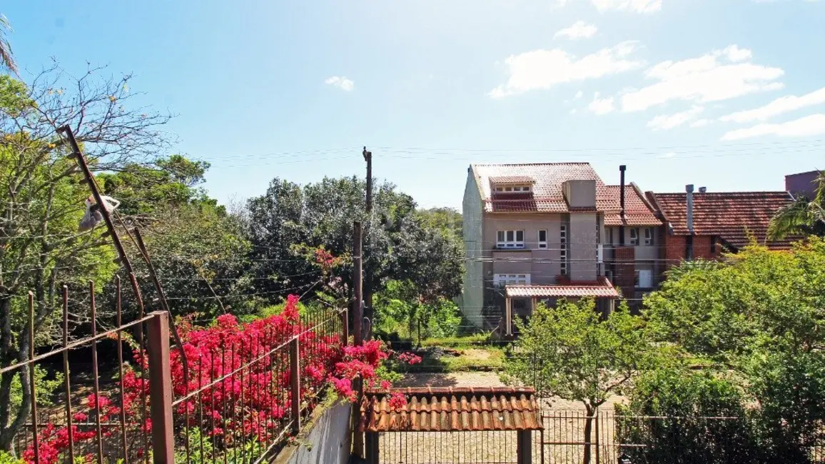 Casa com 3 quartos à venda, 195m2 em Teresópolis, Porto Alegre - RS - imagem 4 Foto 4 de Casa com 3 quartos à venda, 195m2 em Teresópolis, Porto Alegre - RS