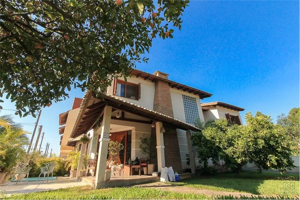 Foto 1 de Casa com 4 quartos à venda, 250m2 em Hípica, Porto Alegre - RS