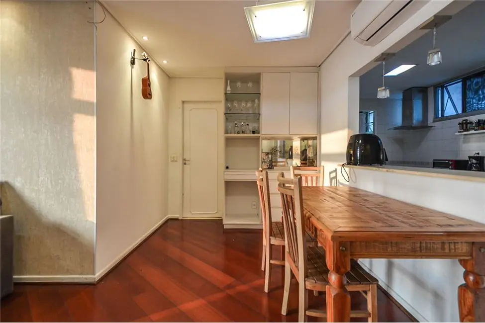 Apartamento com 3 quartos à venda, 94m2 em Pinheiros, São Paulo - SP - imagem 3 Foto 3 de Apartamento com 3 quartos à venda, 94m2 em Pinheiros, São Paulo - SP