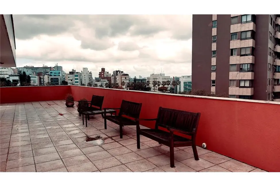 Sala Comercial à venda, 434m2 em Moinhos de Vento, Porto Alegre - RS - imagem 3 Foto 3 de Sala Comercial à venda, 434m2 em Moinhos de Vento, Porto Alegre - RS