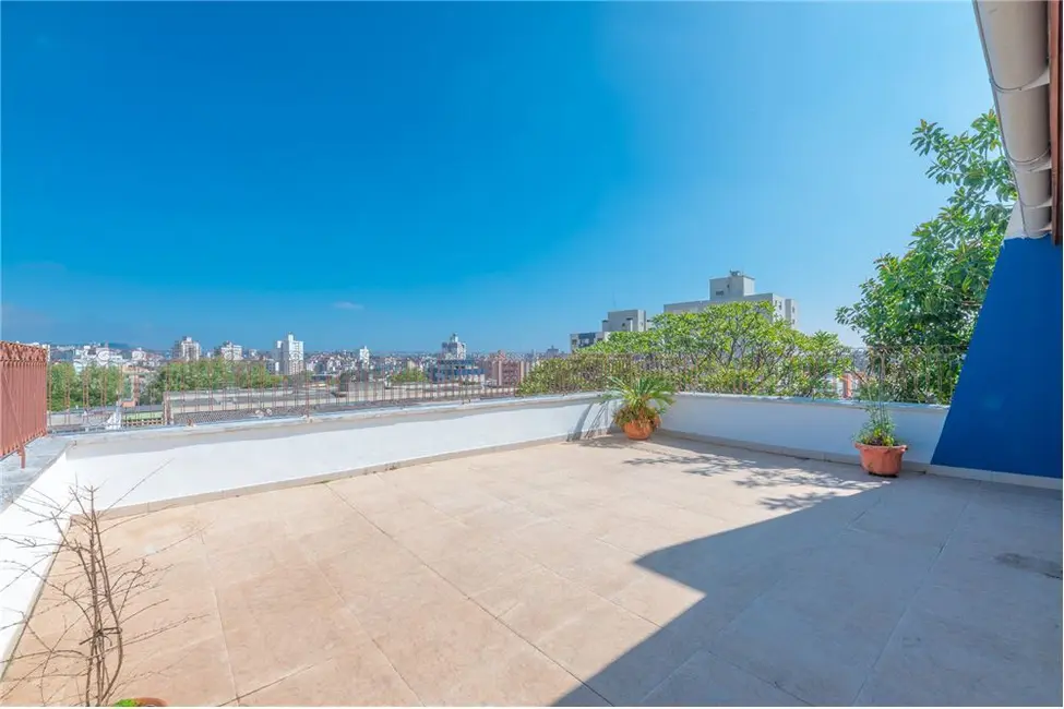 Foto 3 de Cobertura com 6 quartos à venda, 554m2 em Santa Cecília, Porto Alegre - RS