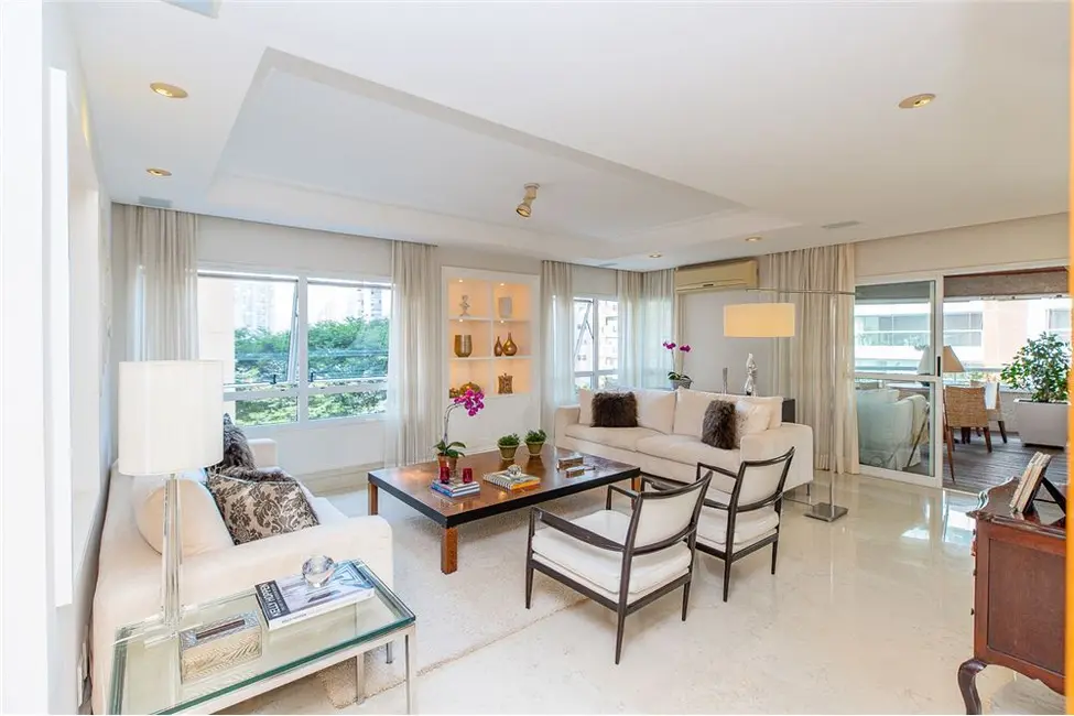 Foto 1 de Apartamento com 3 quartos à venda, 243m2 em Vila Uberabinha, São Paulo - SP