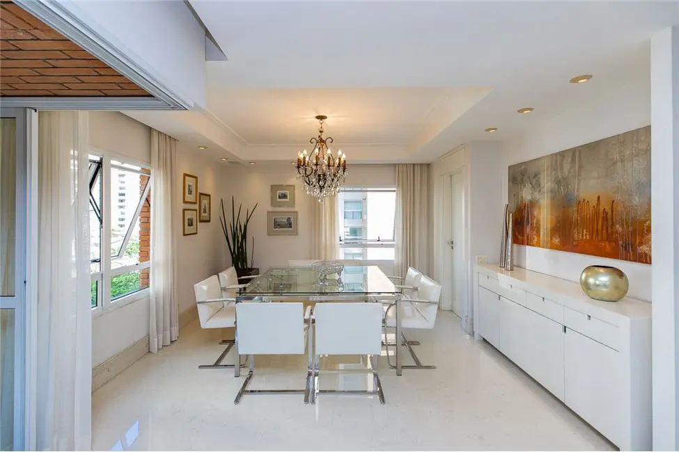 Foto 2 de Apartamento com 3 quartos à venda, 243m2 em Vila Uberabinha, São Paulo - SP