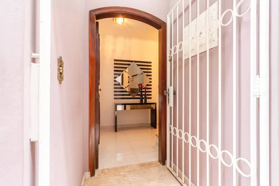 Casa com 3 quartos à venda, 201m2 em Vila Marari, São Paulo - SP - imagem 3 Foto 3 de Casa com 3 quartos à venda, 201m2 em Vila Marari, São Paulo - SP